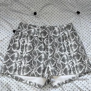 Commando faux snakeskin shorts